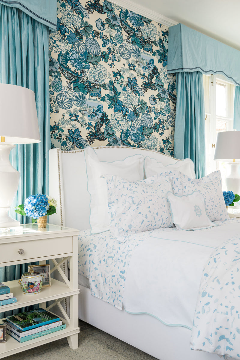 Pale Blue Pique Scallop Bedding